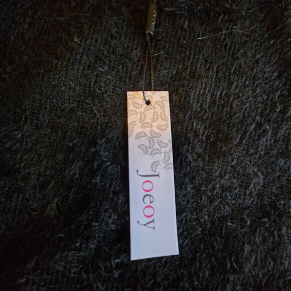 NWT Black Fluffy Mohair Long Sleeve Crop Top Knit Sweater - Picture 4 of 6